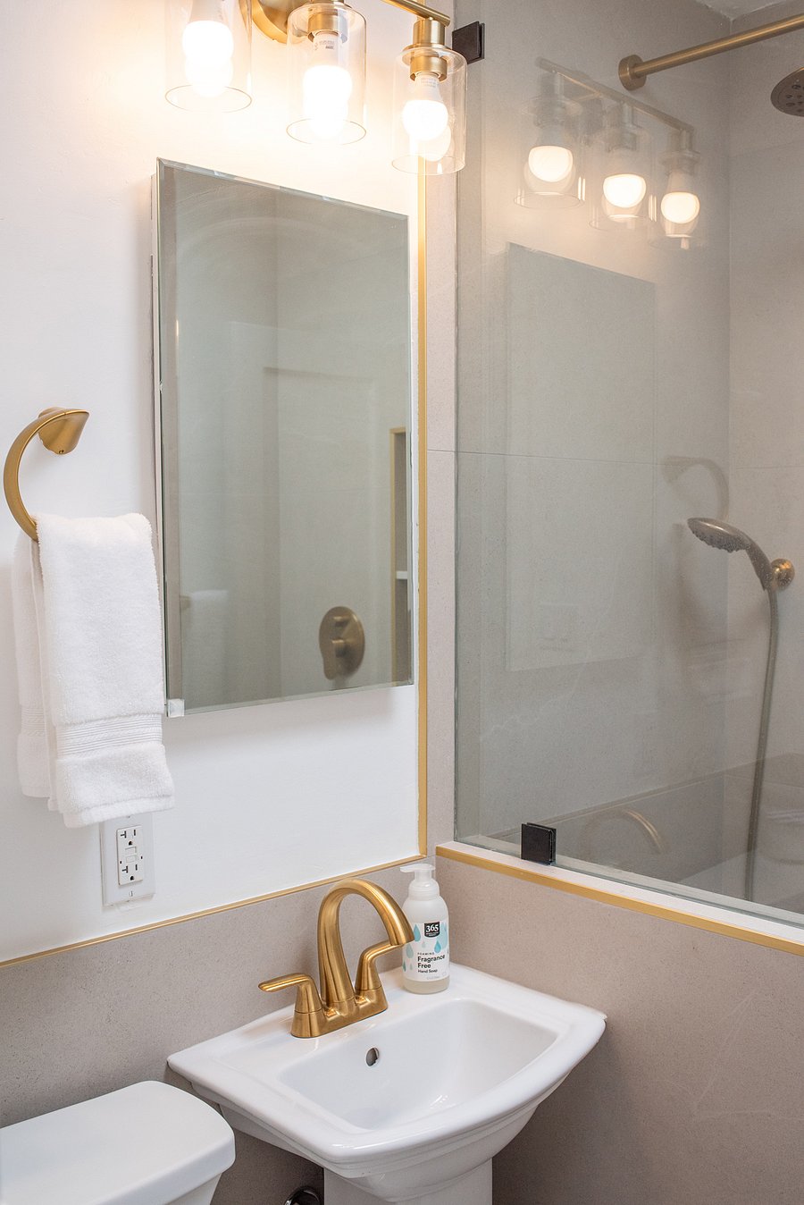 Furnished Finder property 1053429_1 photo 60