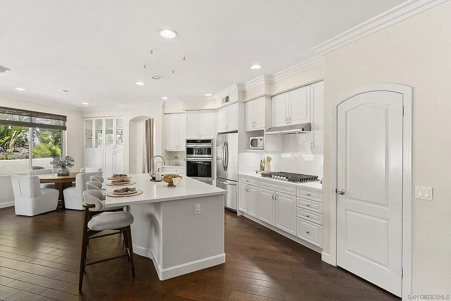 Furnished Finder property 1053507_1 photo 9