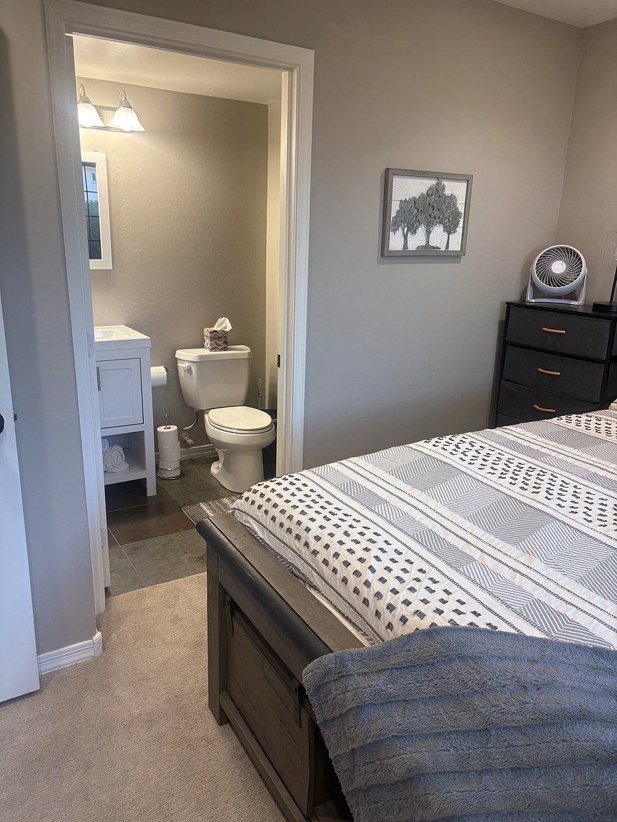 Furnished Finder property 1053521_1 photo 9