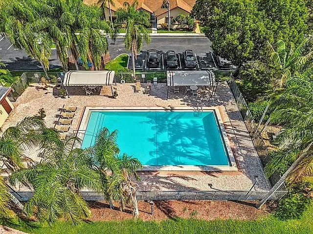 Furnished Finder property 1053576_1 photo 3