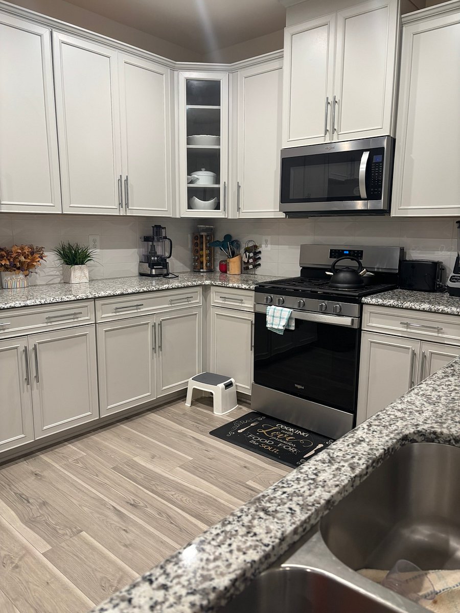 Furnished Finder property 1053585_1 photo 3