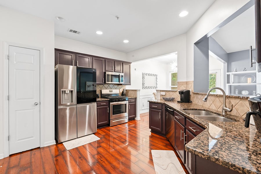 Furnished Finder property 1053597_1 photo 36