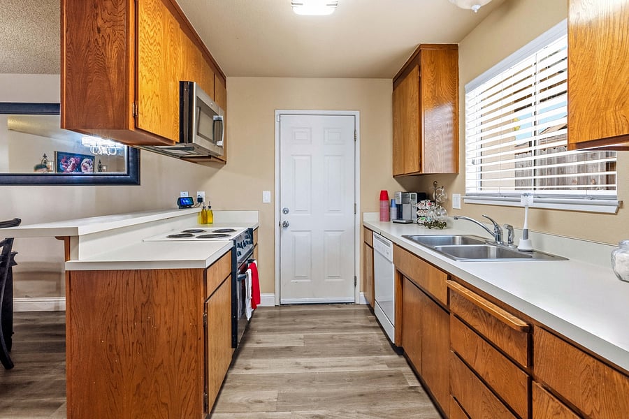 Furnished Finder property 1053609_1 photo 3