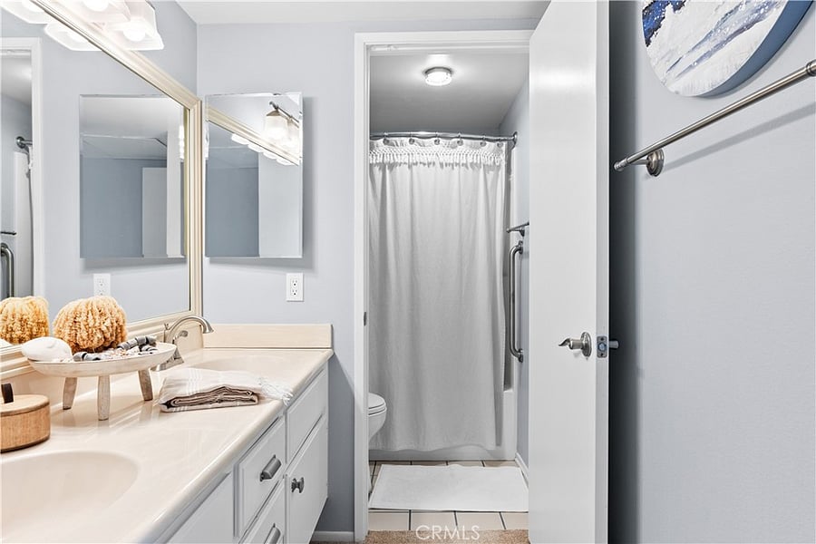 Furnished Finder property 1053617_1 photo 15