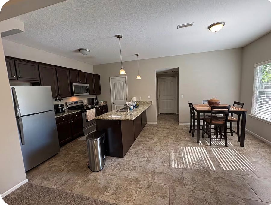 Furnished Finder property 1053629_1 photo 6
