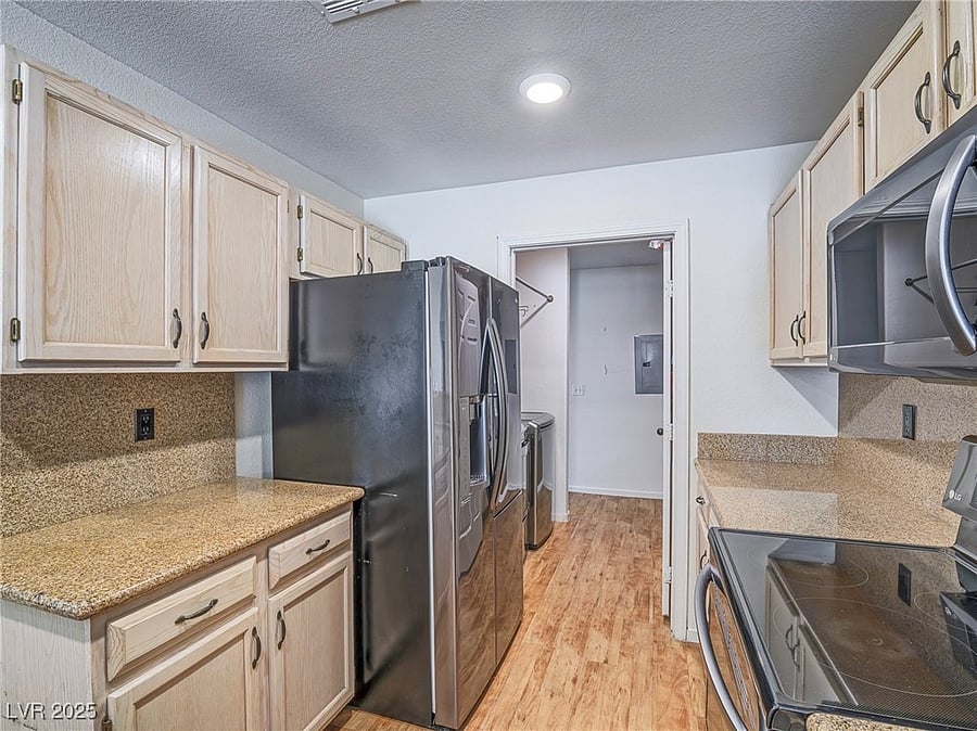 Furnished Finder property 1053661_1 photo 21