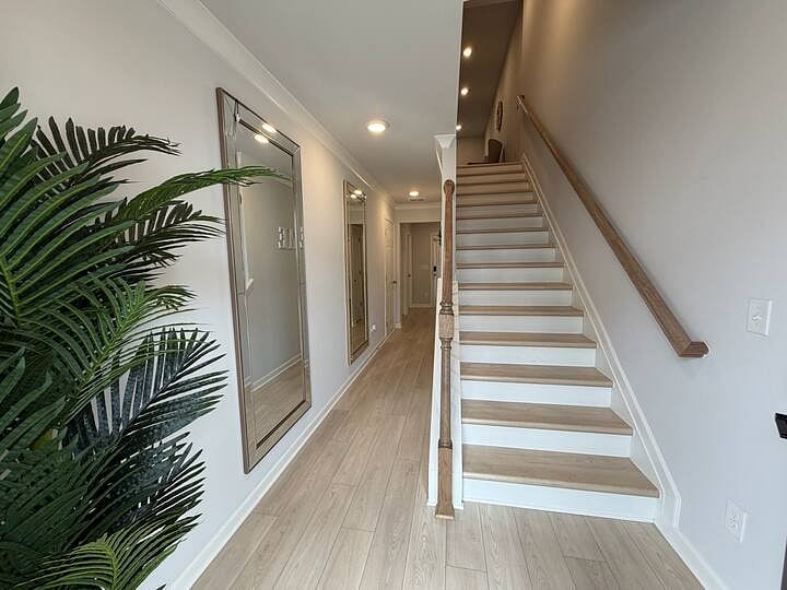 Furnished Finder property 1053663_1 photo 9