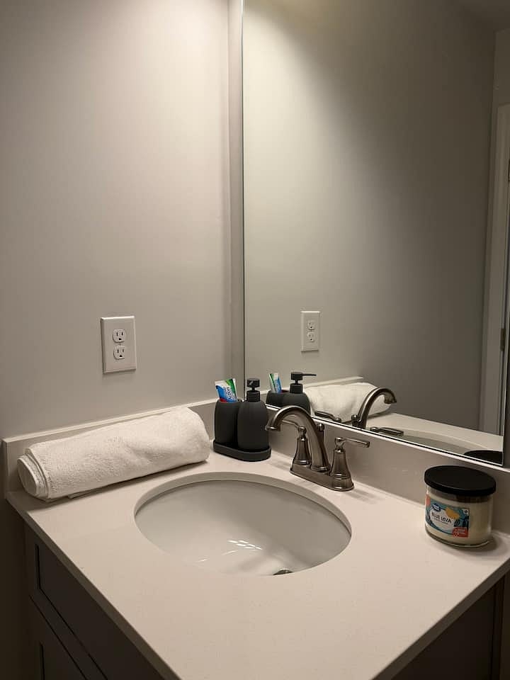 Furnished Finder property 1053663_1 photo 49
