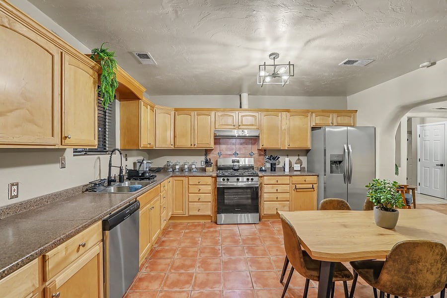 Furnished Finder property 1053667_1 photo 11