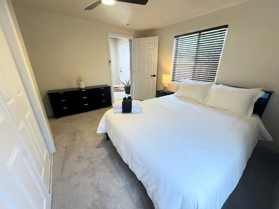 Furnished Finder property 1053667_1 photo 24
