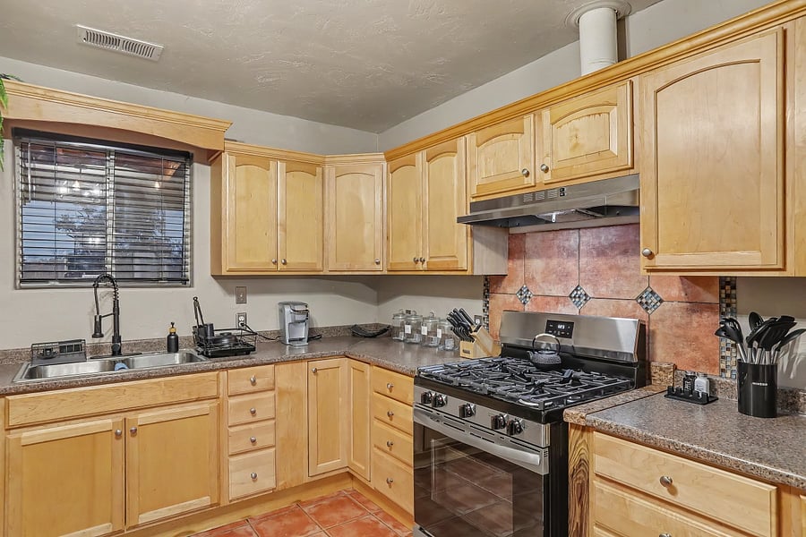 Furnished Finder property 1053667_1 photo 3