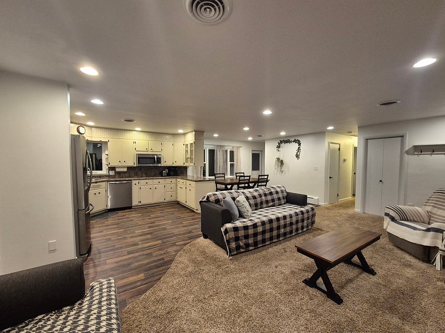 Furnished Finder property 1053670_1 photo 9
