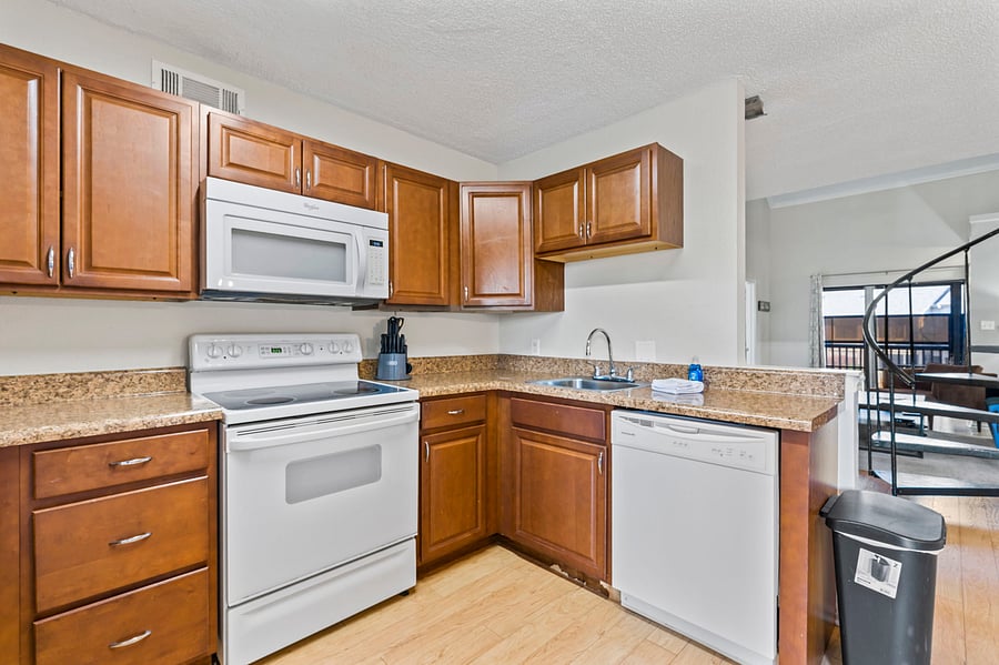 Furnished Finder property 1053695_1 photo 24