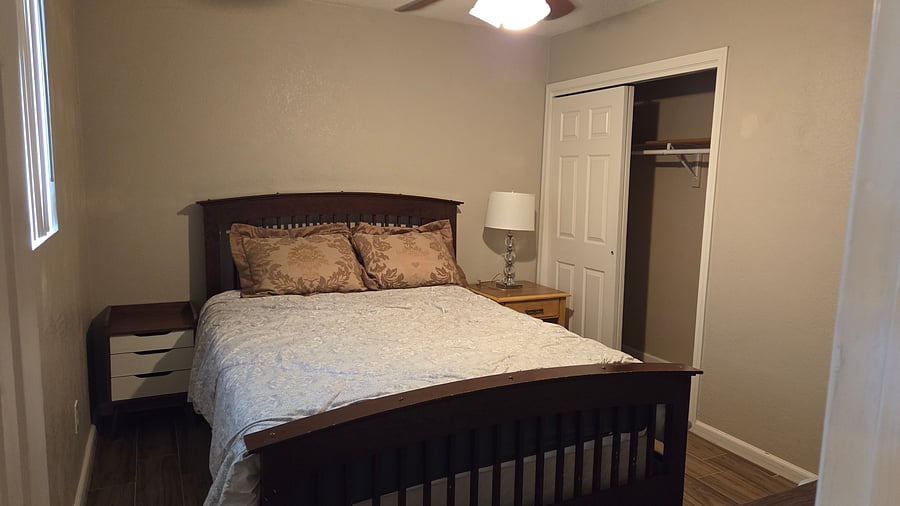 Furnished Finder property 1053710_1 photo 13