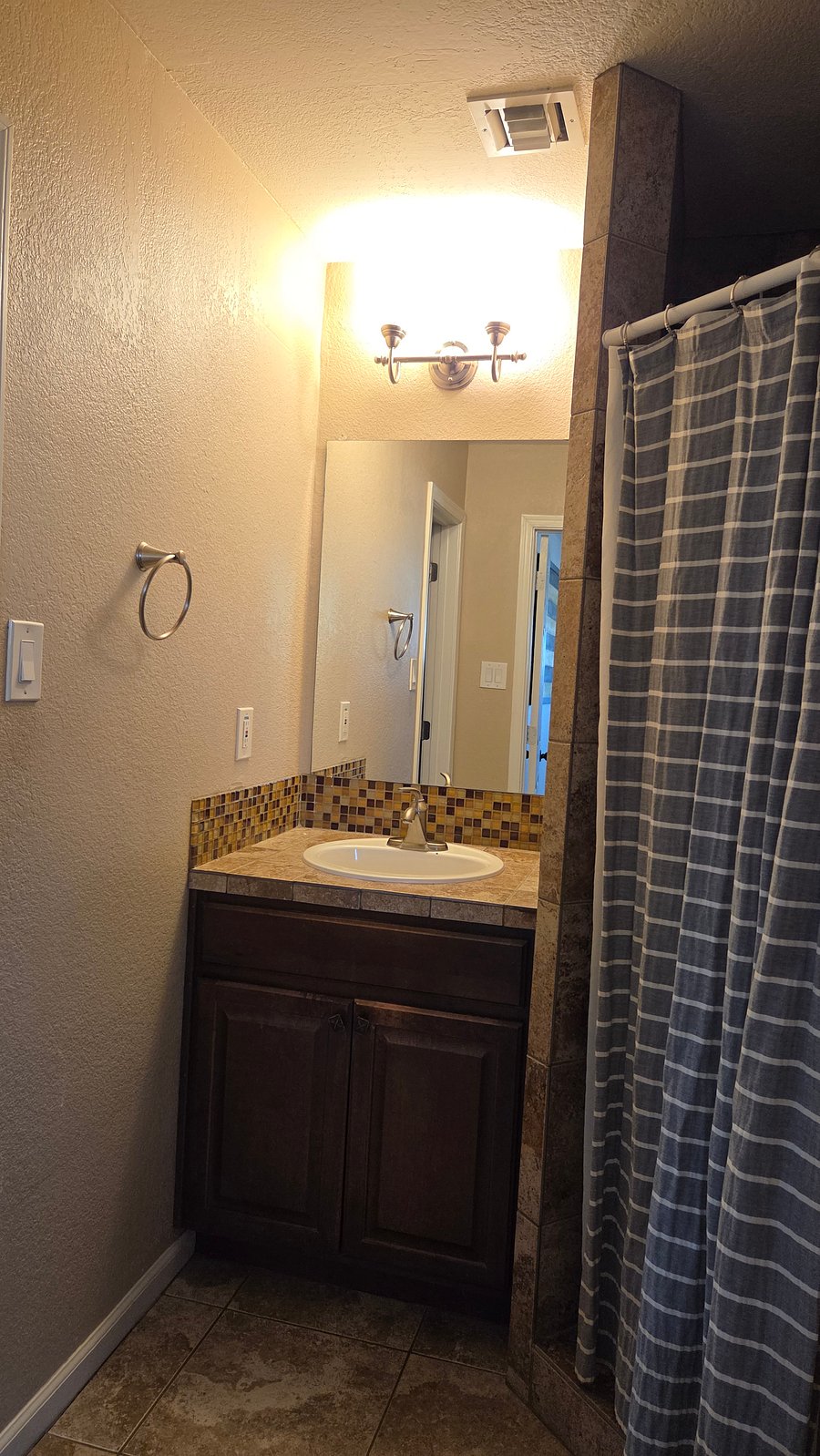 Furnished Finder property 1053710_1 photo 17