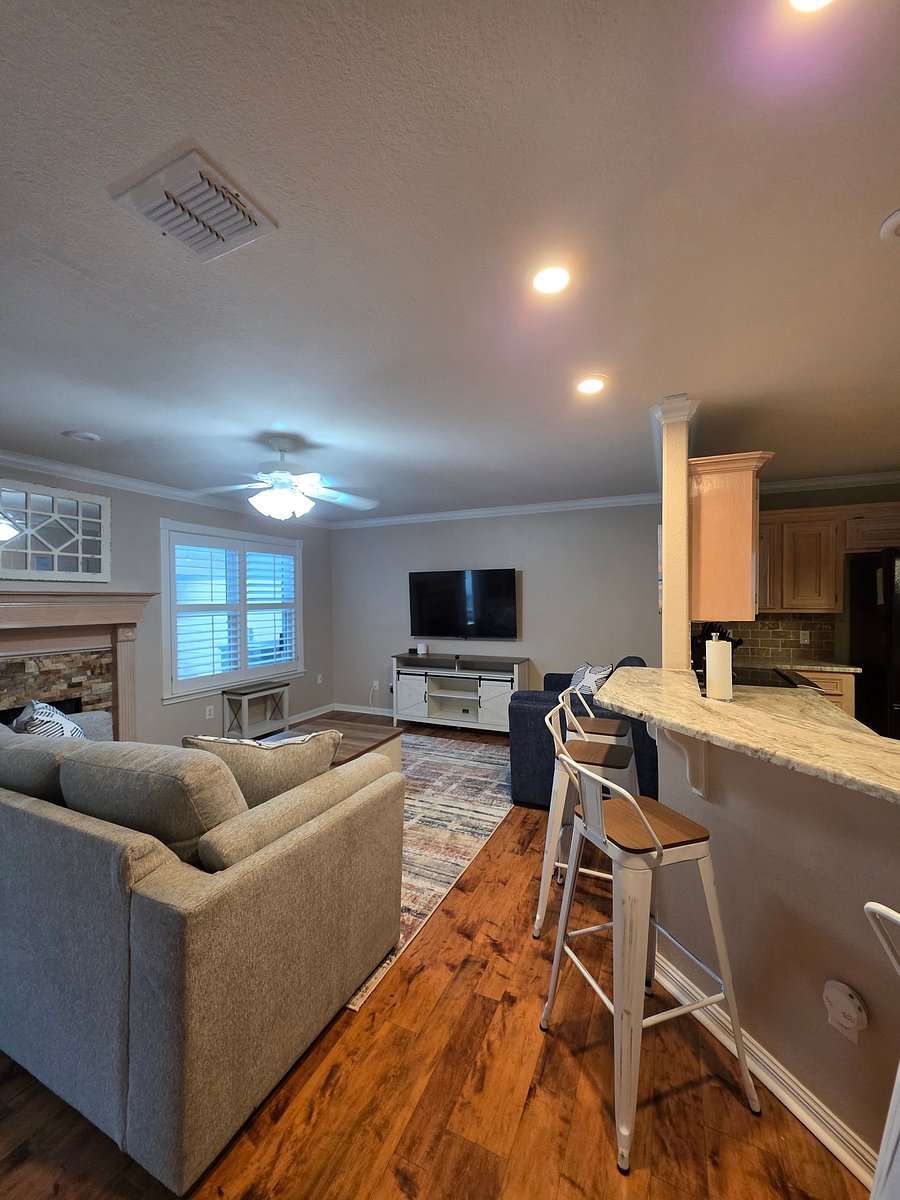 Furnished Finder property 1053720_1 photo 2