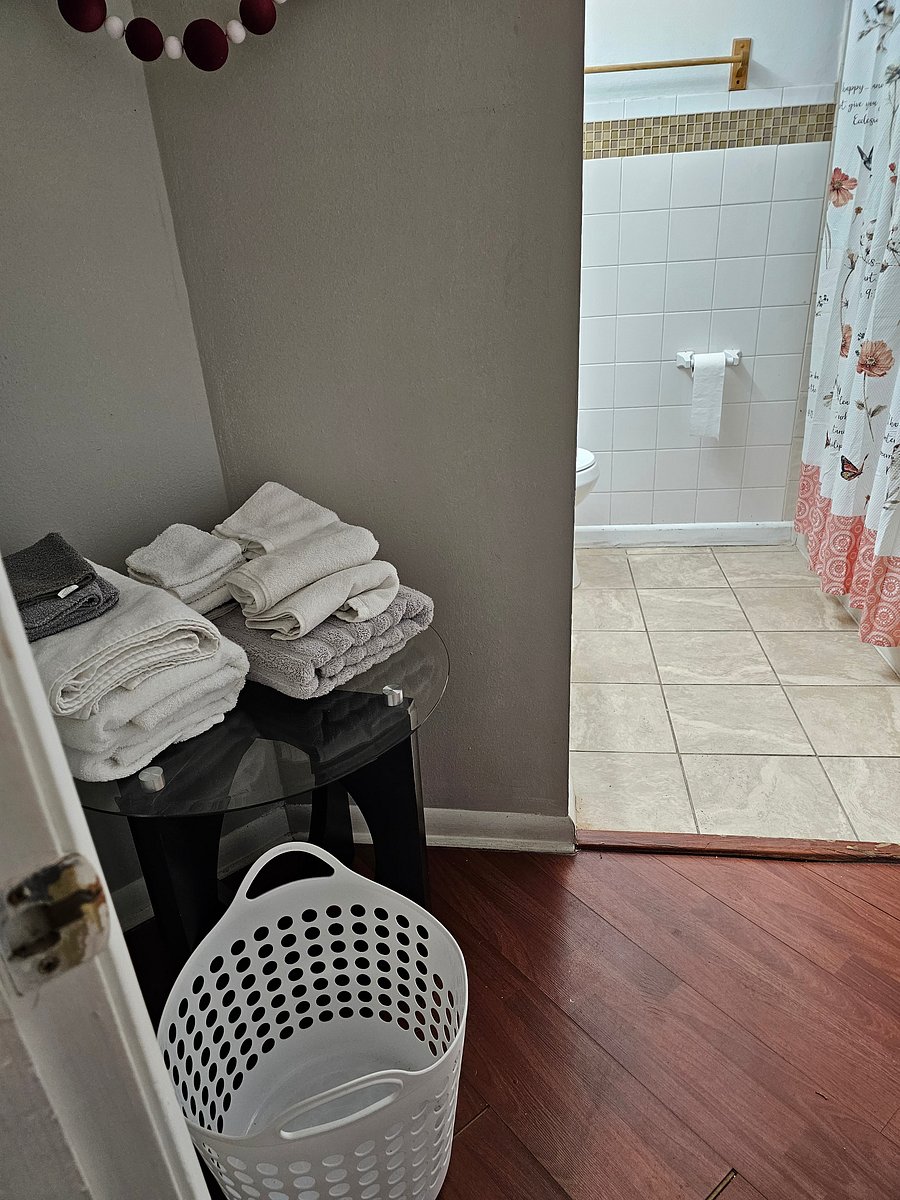 Furnished Finder property 1053730_1 photo 12