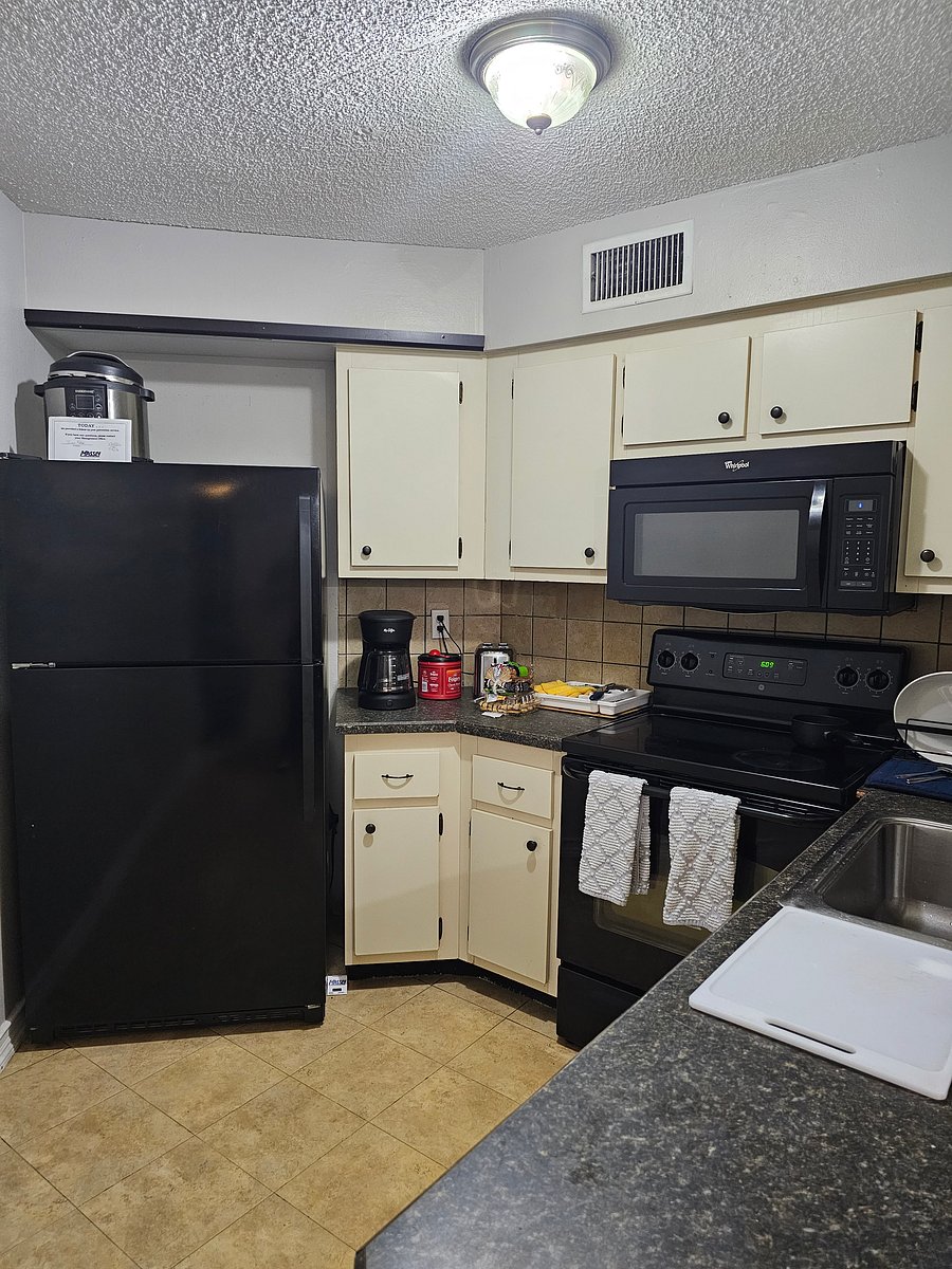 Furnished Finder property 1053730_1 photo 44