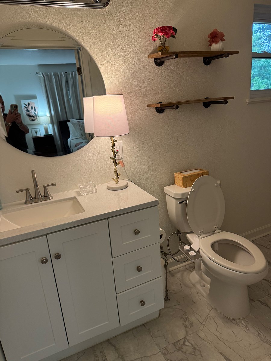 Furnished Finder property 1053758_1 photo 14