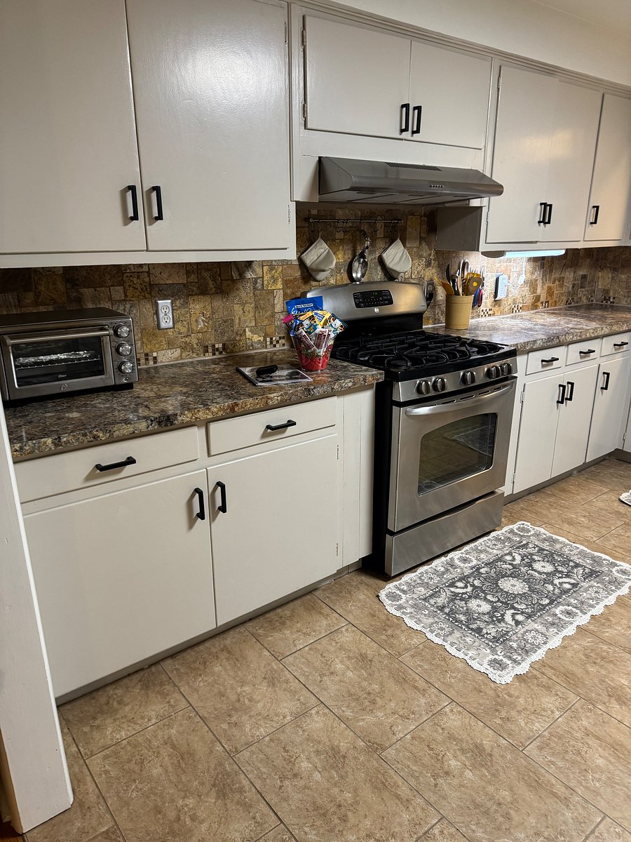 Furnished Finder property 1053758_1 photo 8