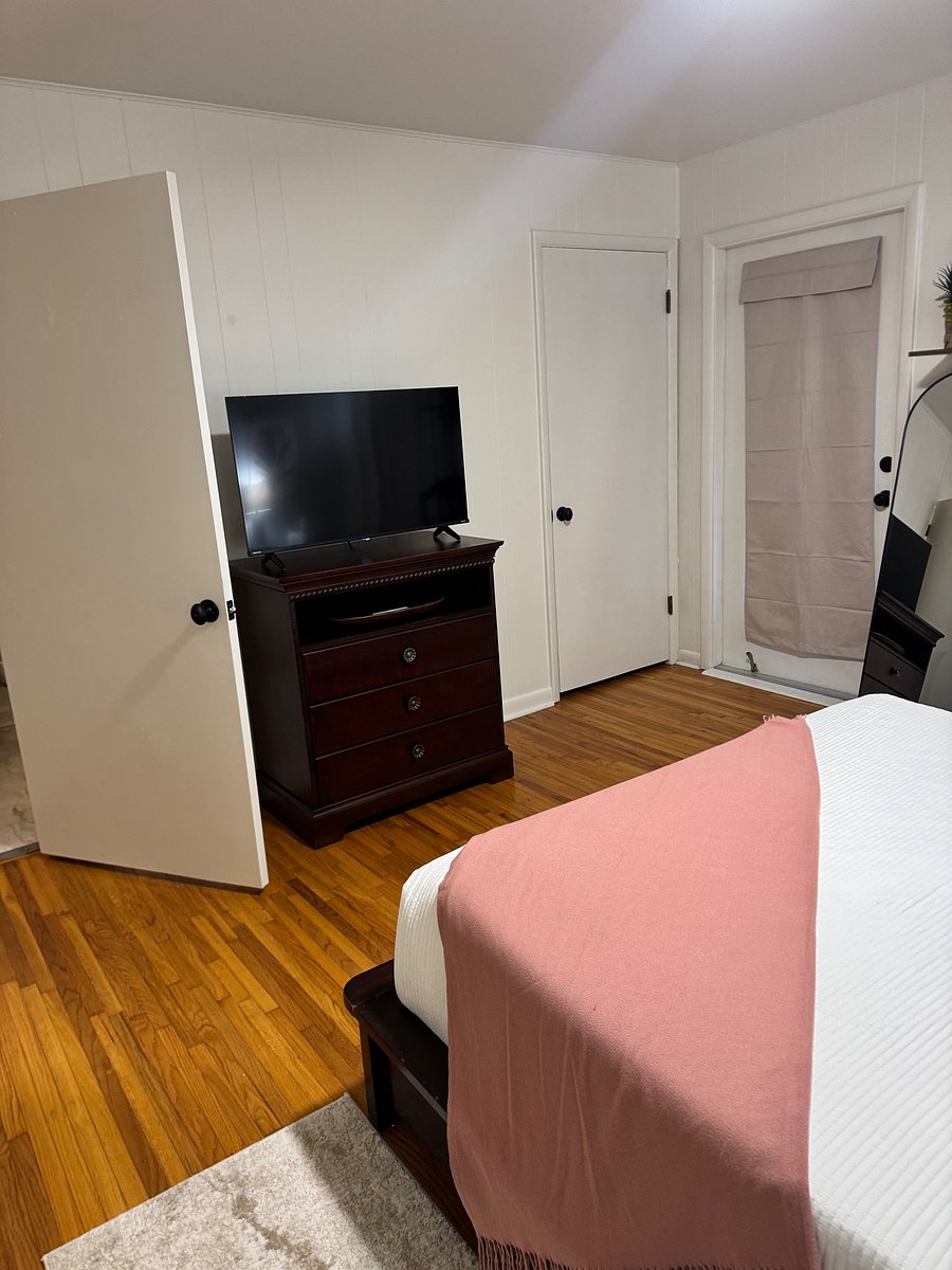 Furnished Finder property 1053758_1 photo 12
