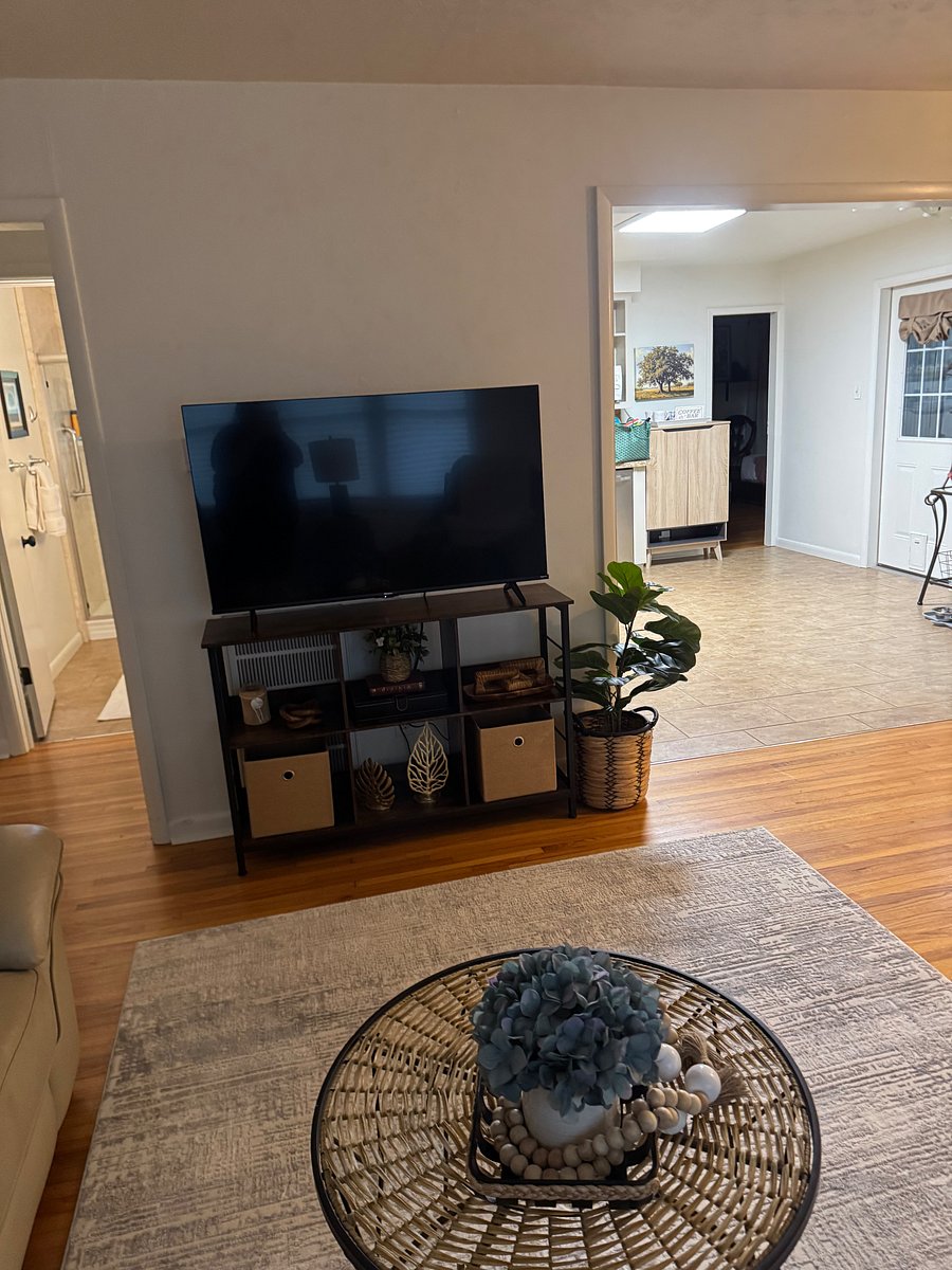 Furnished Finder property 1053758_1 photo 3