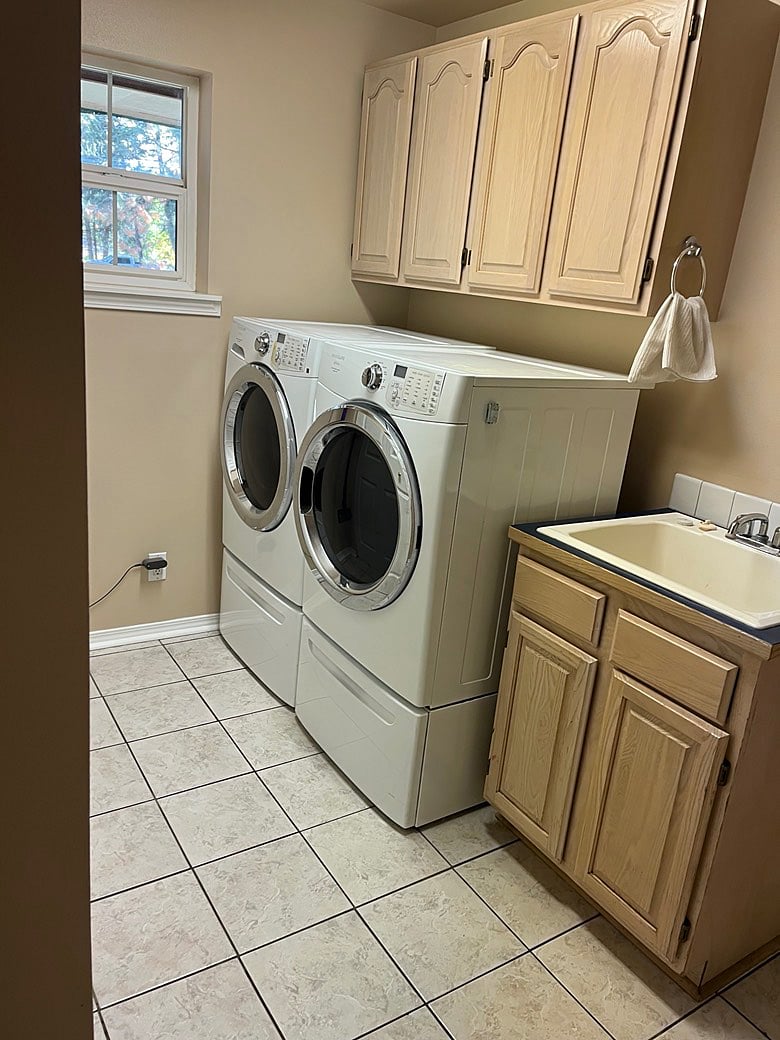 Furnished Finder property 1053779_1 photo 15