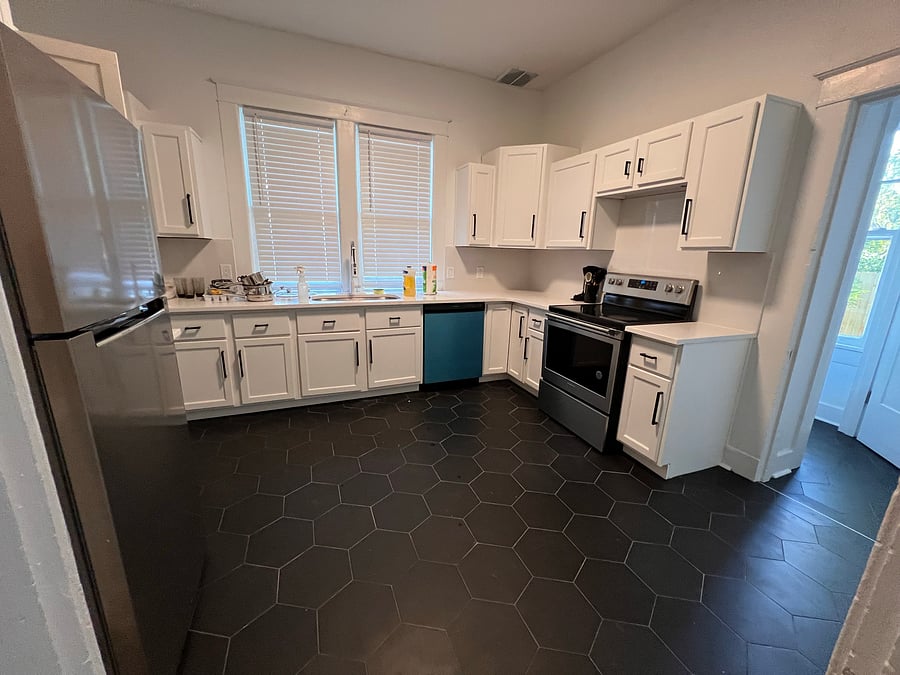 Furnished Finder property 1053849_1 photo 6
