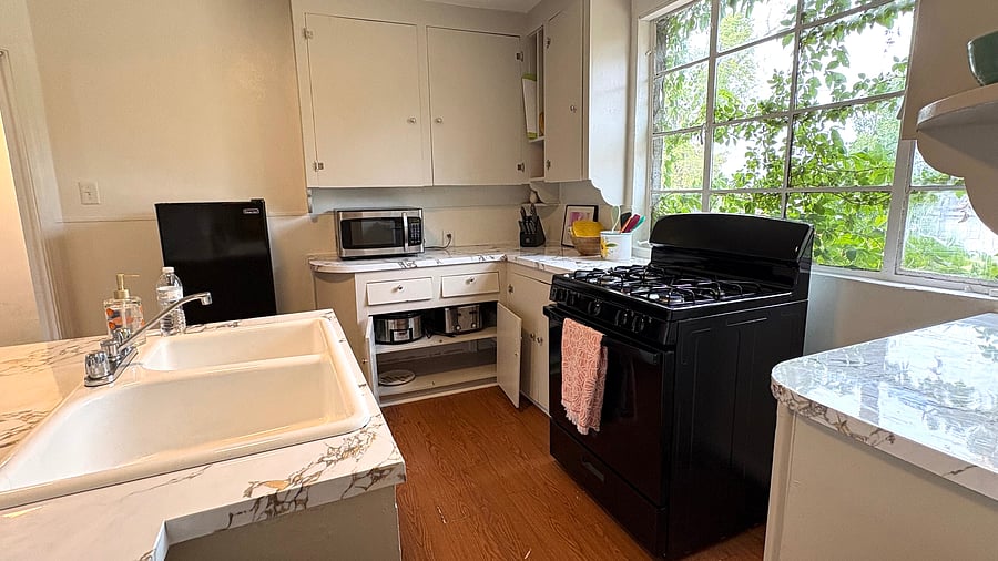 Furnished Finder property 1053892_1 photo 9