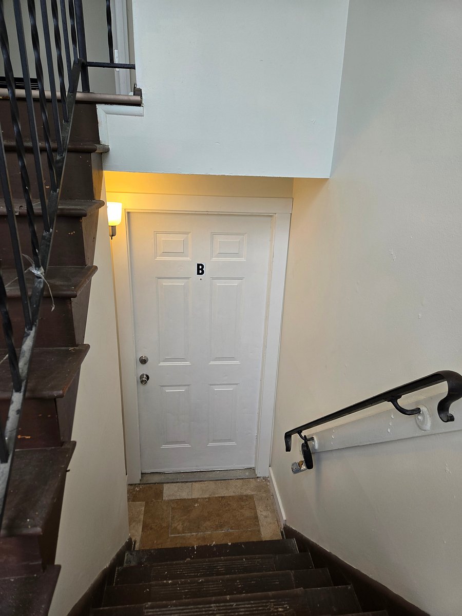 Furnished Finder property 1053912_1 photo 3