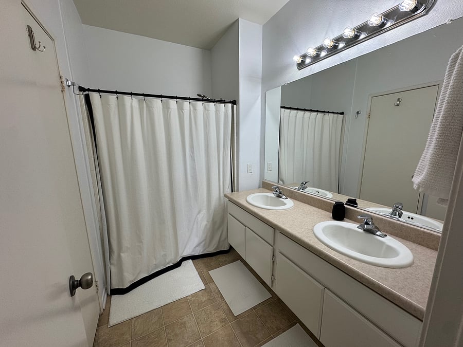 Furnished Finder property 1053932_1 photo 9