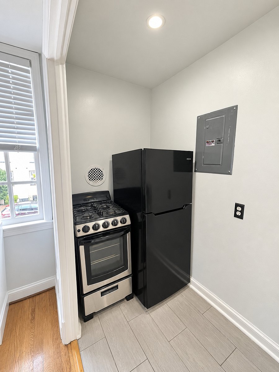 Furnished Finder property 1053951_1 photo 9