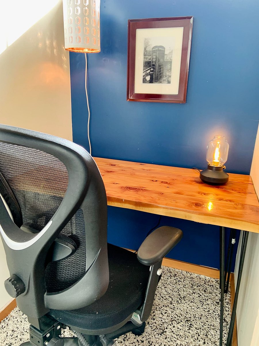 Welcome to our share library. If you get hit with a rainy day (sometimes happens here in Seattle!), browse our shelves and borrow a book. If you don't finish, no worries and just take it with you.