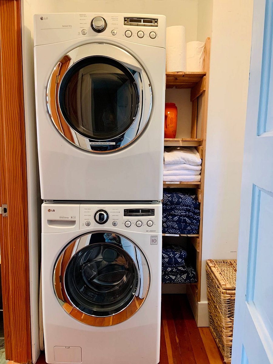 We take cleanliness protocols seriously and keep our sauna in tip top shape. It is all cedar and smells of fresh wood.