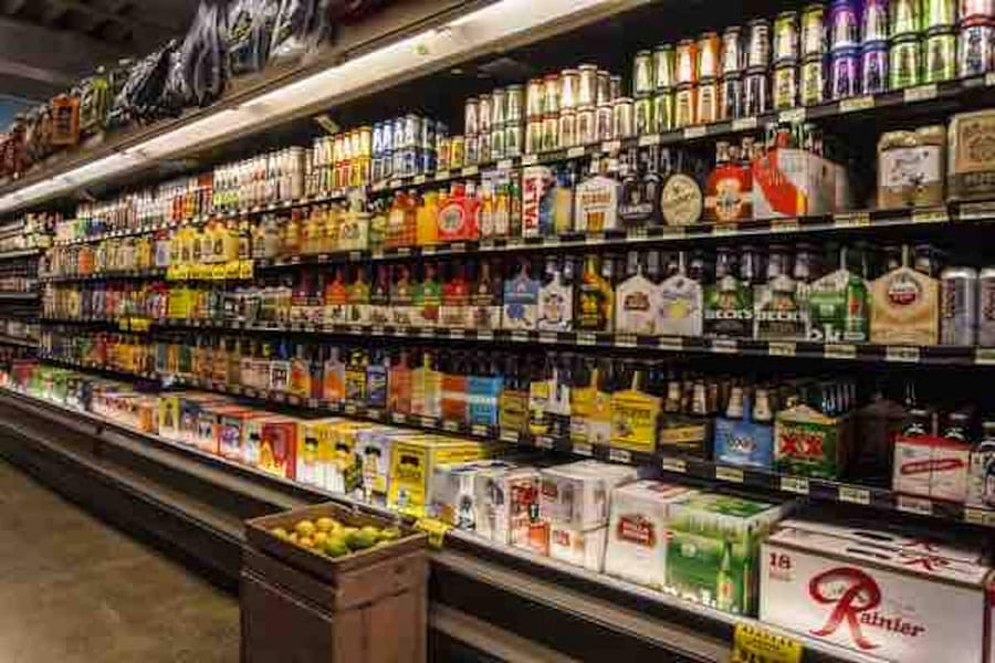 More local tips! Want a killer beer and wine selection, with local chocolates and producers boot? Our fave is Ken's Market. It's a 3 minute drive or 15 minute walk up to Phinney Avenue with lots of cute shops, pubs and coffee.