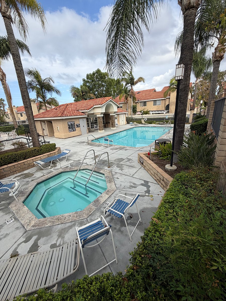 Furnished Finder property 1053995_1 photo 10