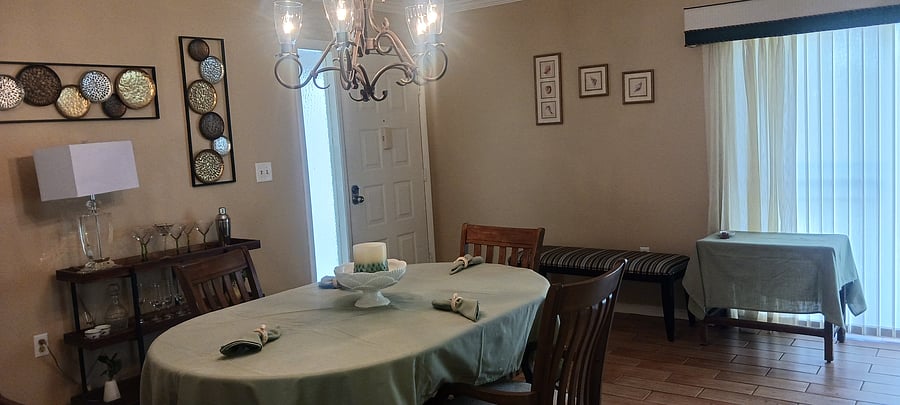 Furnished Finder property 1054002_1 photo 7