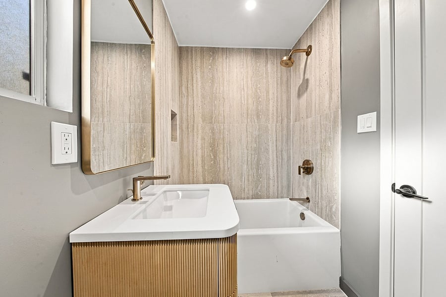 Furnished Finder property 1054003_1 photo 12