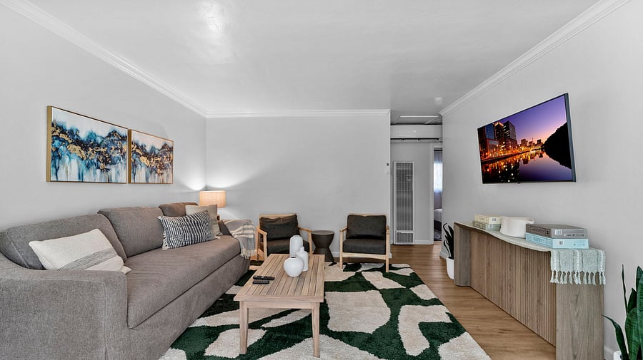 Furnished Finder property 1054008_1 photo 2