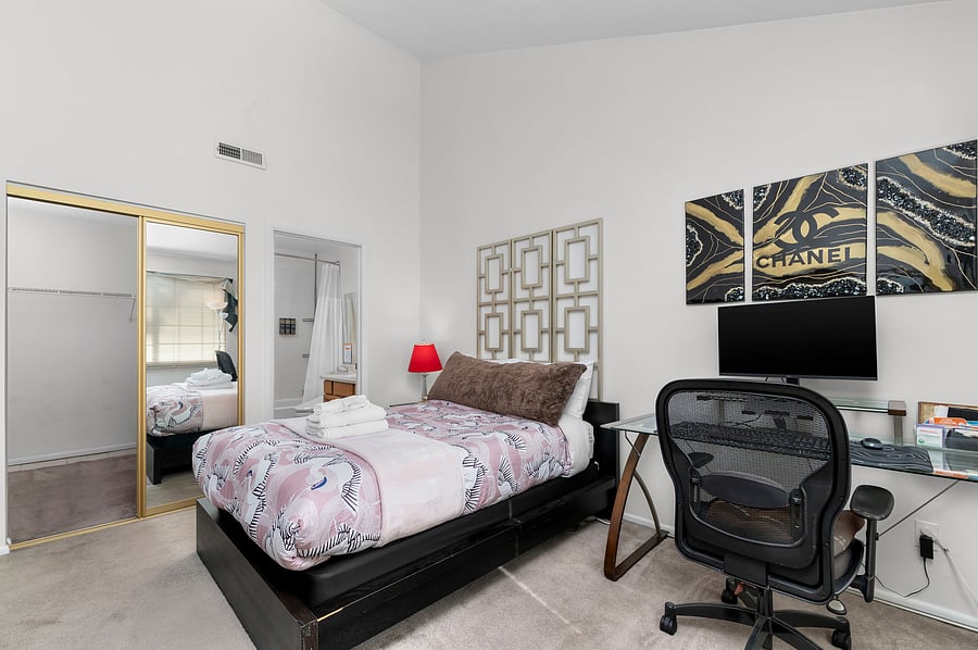 Furnished Finder property 1054031_1 photo 2