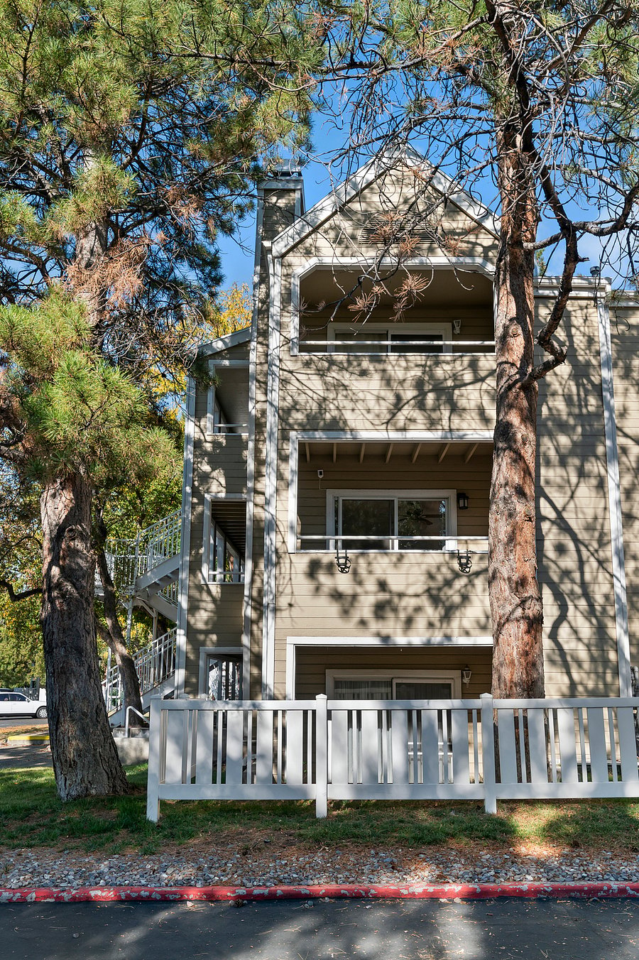 Furnished Finder property 1054031_1 photo 27