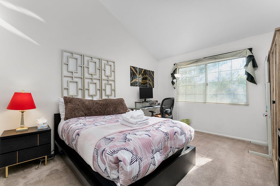 Furnished Finder property 1054031_1 photo 12