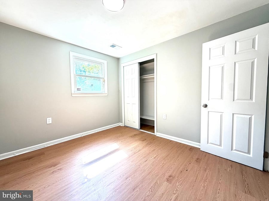 Furnished Finder property 1054032_1 photo 31