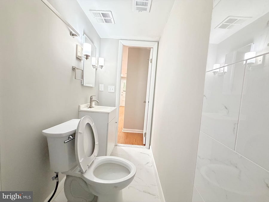 Furnished Finder property 1054032_1 photo 32