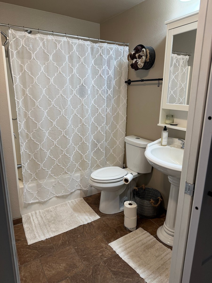 Furnished Finder property 1054035_1 photo 15