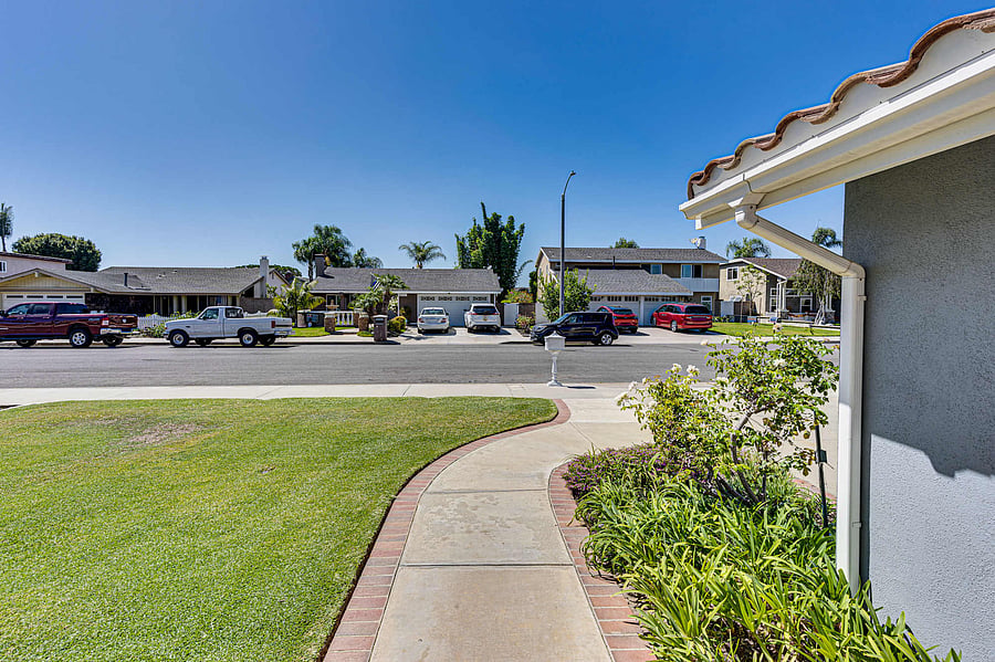 Furnished Finder property 1054043_1 photo 27