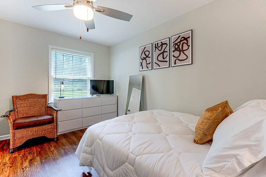 Furnished Finder property 1054046_1 photo 13