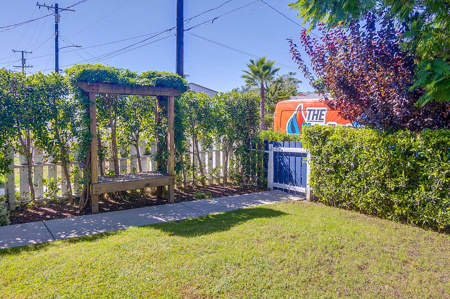 Furnished Finder property 1054051_1 photo 22