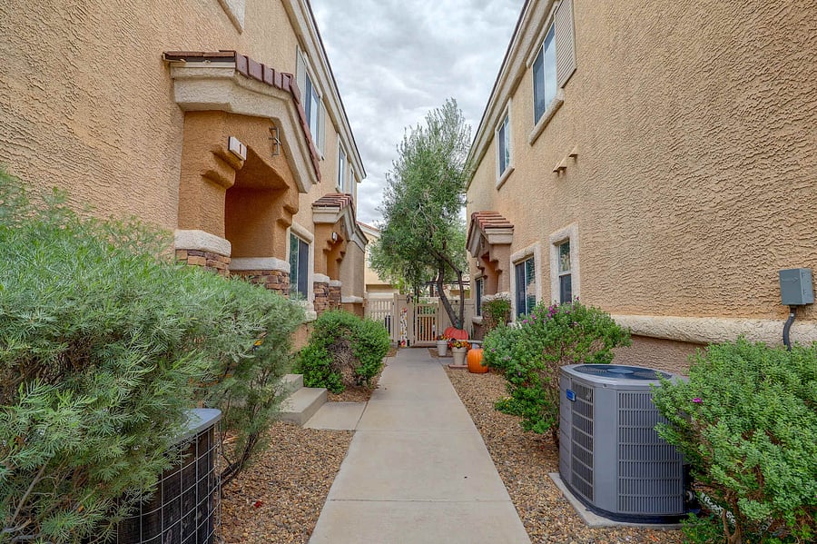 Furnished Finder property 1054058_1 photo 25