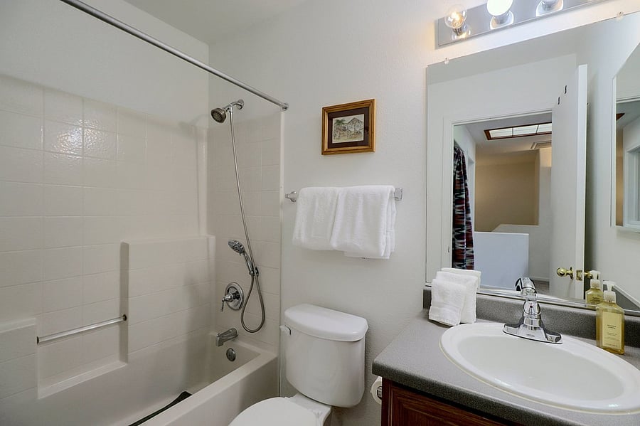 Furnished Finder property 1054059_1 photo 22